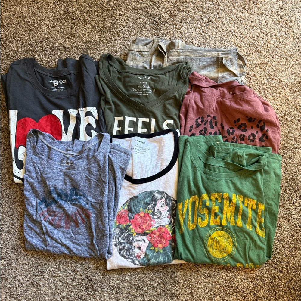 Mixed bundle women’s 4x Tshirts